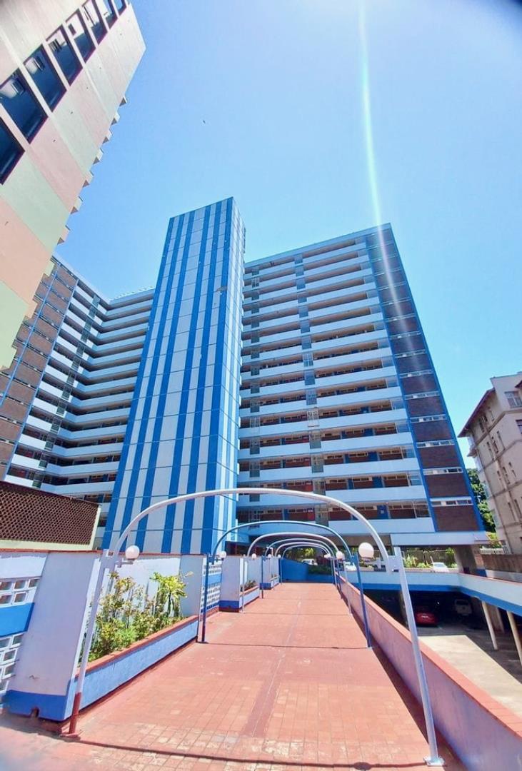 1 Bedroom Flat for Sale in Durban Central, Durban - KwaZulu Natal