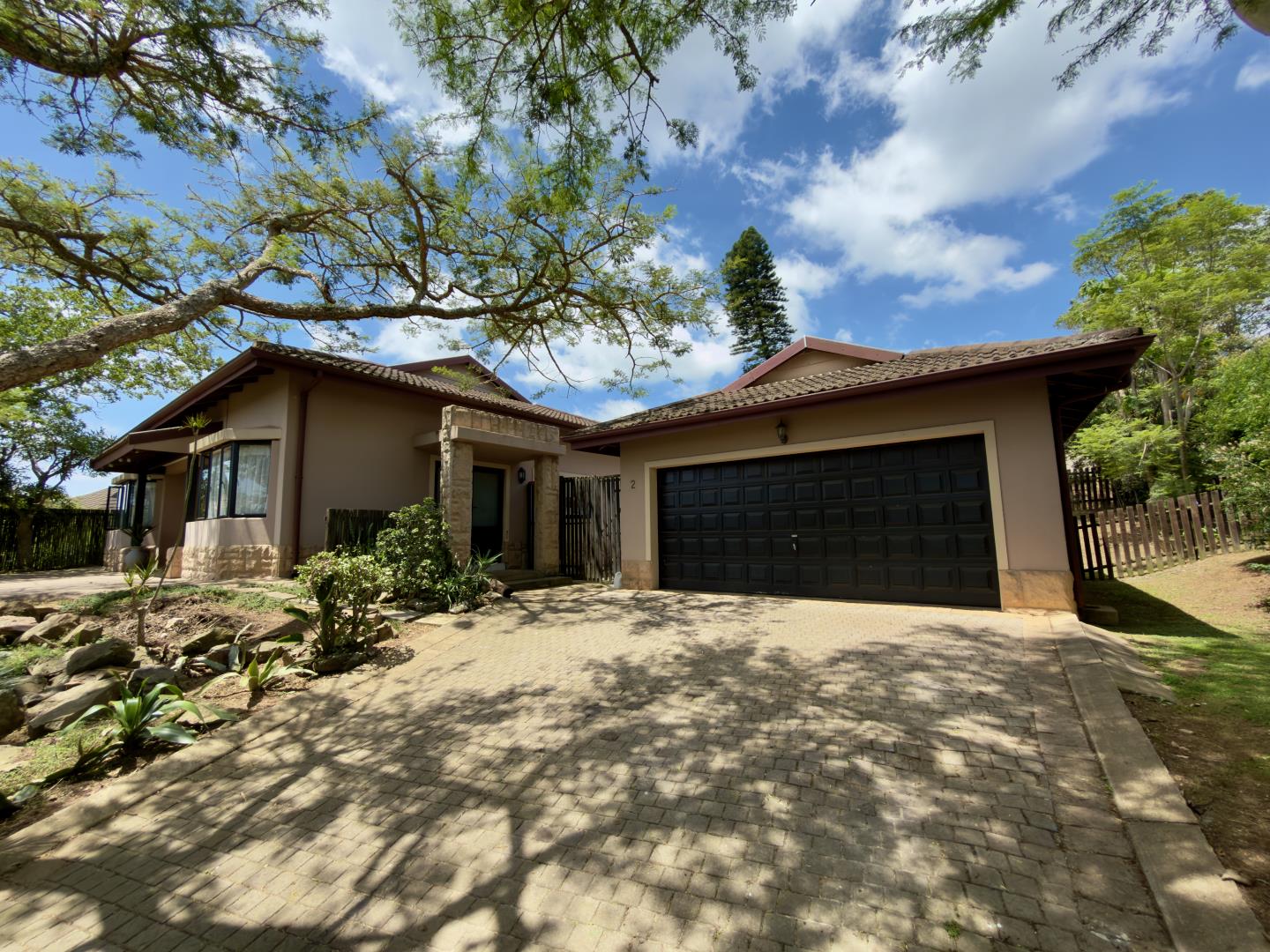 3 Bedroom Townhouse for Sale in Camperdown, Camperdown - KwaZulu Natal