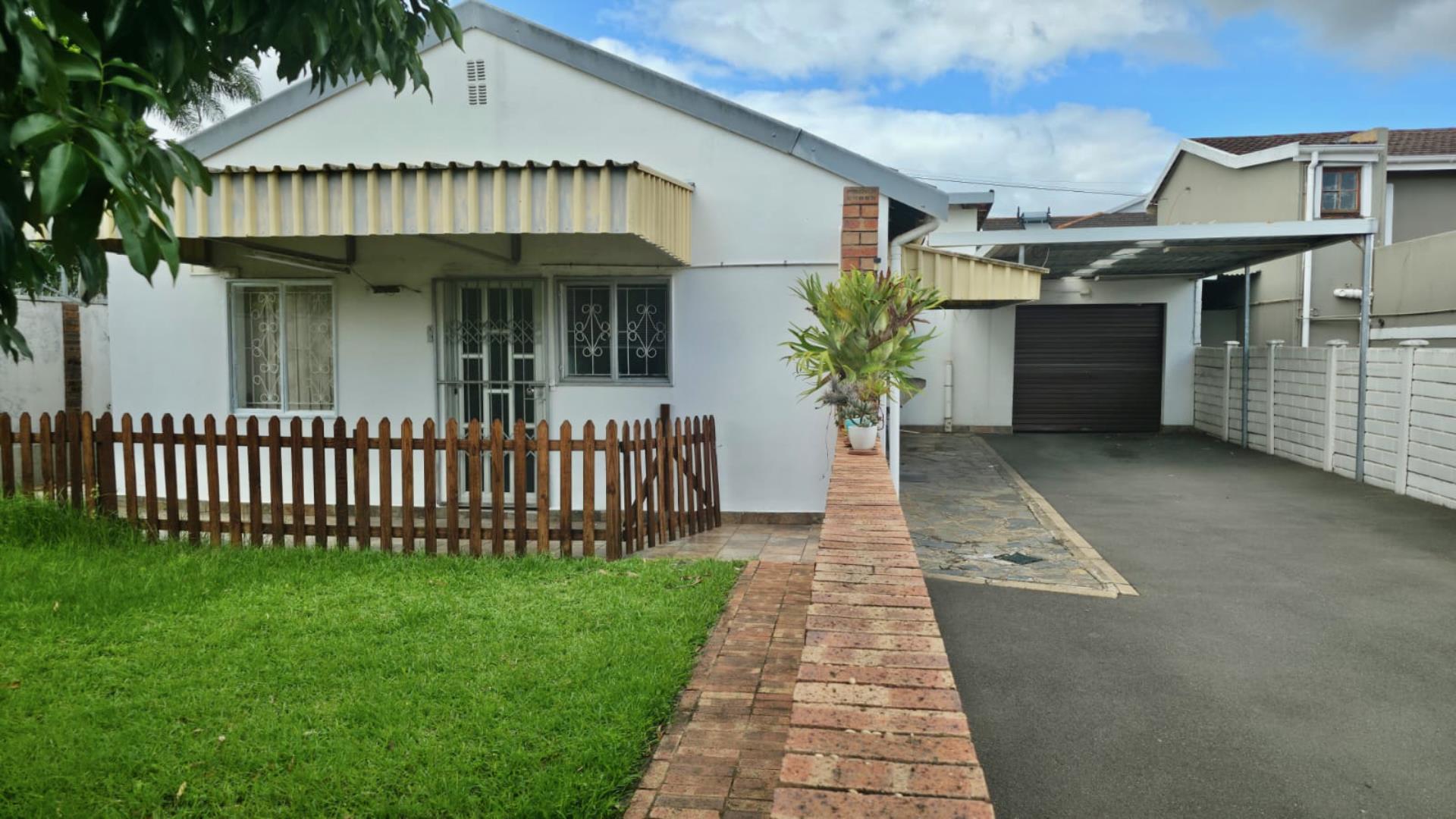 4 Bedroom House for Sale in Woodview, Phoenix - KwaZulu Natal