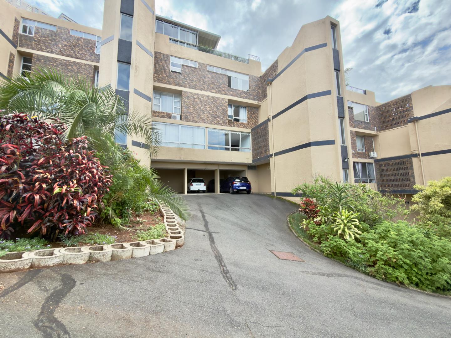 3 Bedroom Apartment for Sale in Glenwood, Durban - KwaZulu Natal